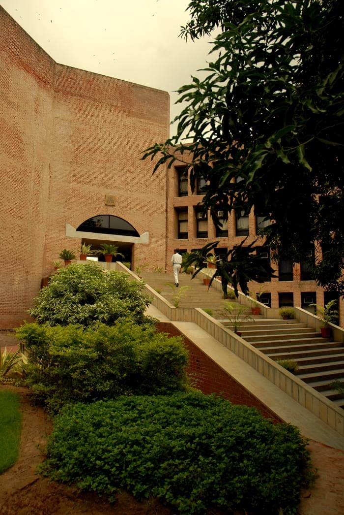 IIM Ahmedabad Campus photo 8
